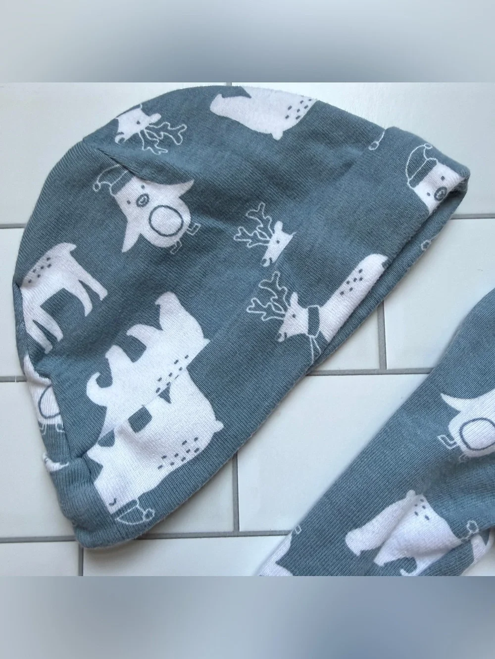 3M🐻‍❄️ Carter’s Arctic Animals Santa Hats Snap Up Jumpsuit Onesie & Hat Holiday